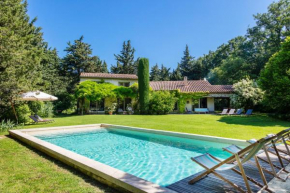 VillaOustal. Parc Arboré 4500 m2. Piscine chauffée.